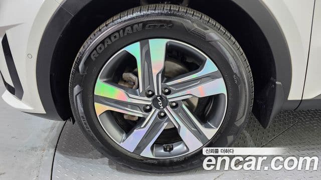 Kia Sorento 2022 — ფოტო 5/20