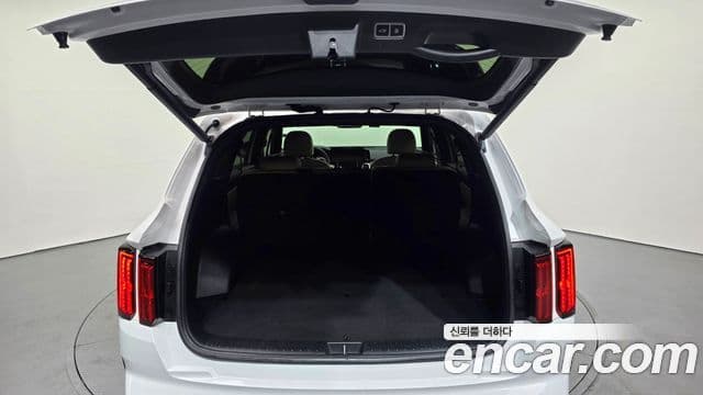 Kia Sorento 2022 — ფოტო 20/20
