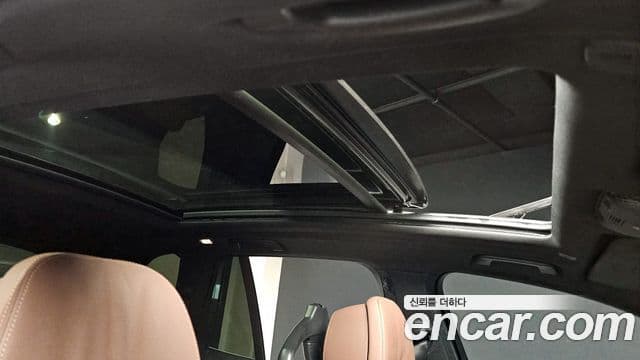 BMW X5 2021 — ფოტო 18/20