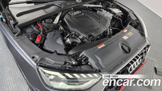 Audi A4 2021 — ფოტო 5/20
