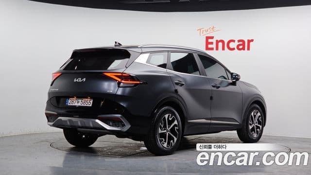 Kia Sportage 2021 — ფოტო 2/20