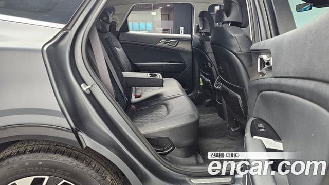 Kia Sportage 2021 — фото 12 из 20