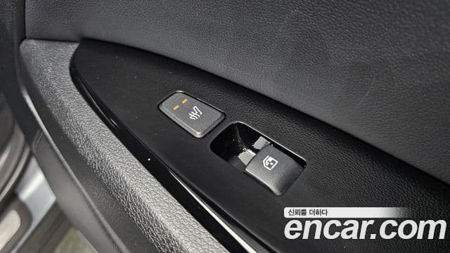 Kia Sportage 2021 — ფოტო 19/20