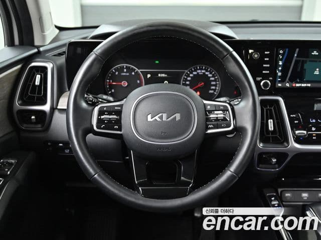 Kia Sorento 2023 — фото 13 из 20