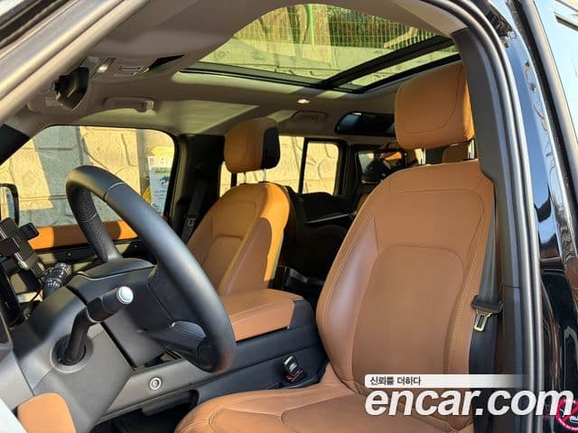 Land Rover Defender 2023 — ფოტო 10/19