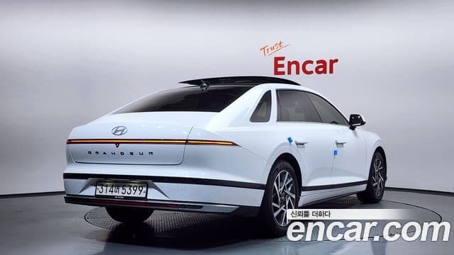 Hyundai Grandeur 2023 — Şəkil 2/20