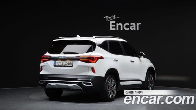 Kia Seltos 2022 — фото 2 из 20
