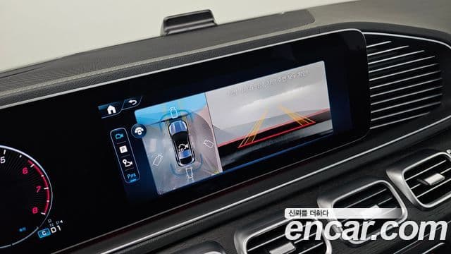 Mercedes-Benz GLE-Class 2025 — Photo 12/20
