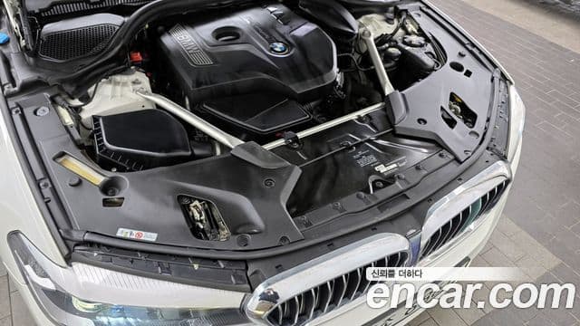 BMW 5 Series 2019 — Фото 6/20
