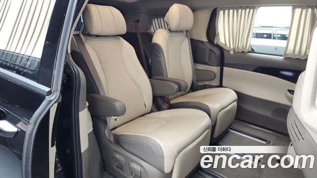 Kia Carnival 2022 — Şəkil 12/20