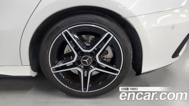 Mercedes-Benz A-Class 2021 — фото 4 из 19