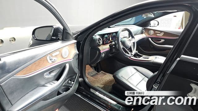 Mercedes-Benz E-Class 2020 — Şəkil 10/20