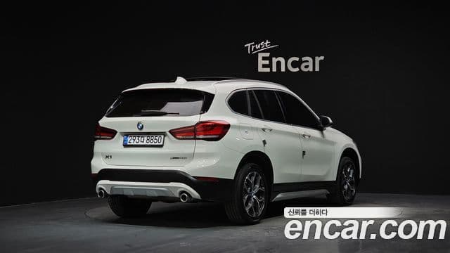 BMW X1 2021 — Фото 2/20
