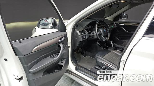 BMW X1 2021 — Фото 10/20