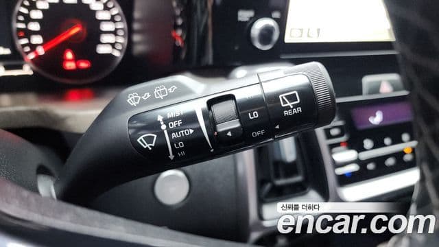 Kia Sorento 2021 — Şəkil 17/20