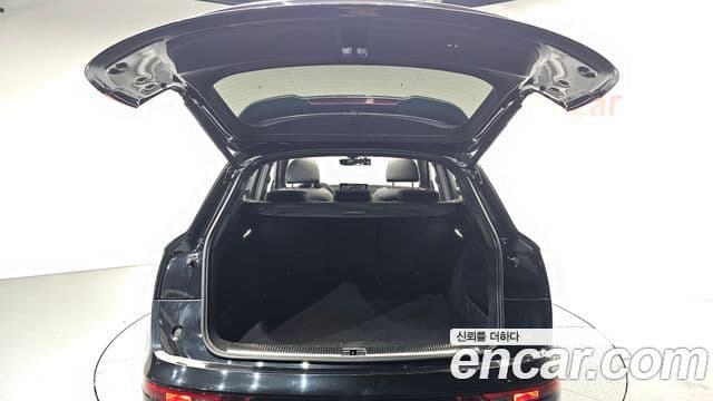 Audi Q5 2021 — Şəkil 20/20