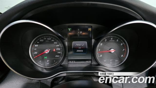 Mercedes-Benz C-Class 2018 — Photo 14/20
