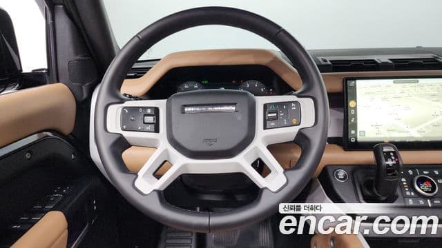 Land Rover Defender 2025 — ფოტო 13/20