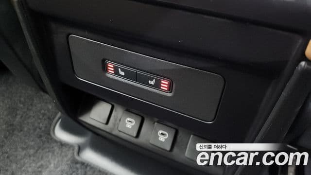 Land Rover Defender 2025 — ფოტო 19/20