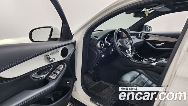 Mercedes-Benz GLC-Class 2018 — фото 8 из 20