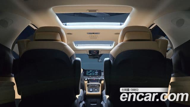Kia Carnival 2023 — Şəkil 20/20