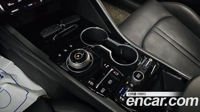 Kia K5 2020 — Şəkil 9/20