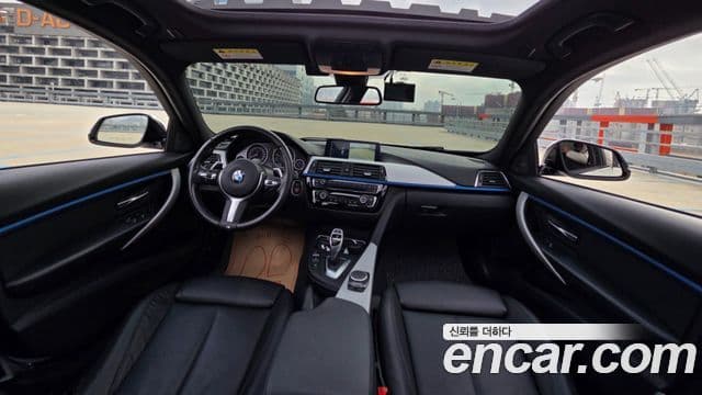 BMW 3 Series 2018 — Şəkil 16/20