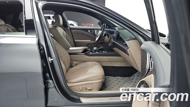 Kia K8 2023 — Şəkil 12/20