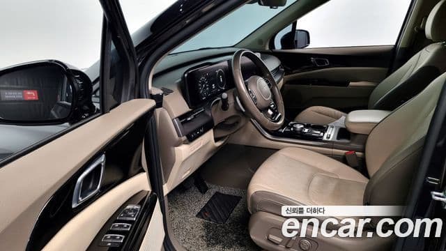 Kia Carnival 2021 — ფოტო 11/20