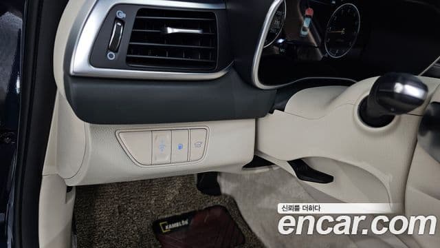 Genesis G70 2021 — ფოტო 16/20