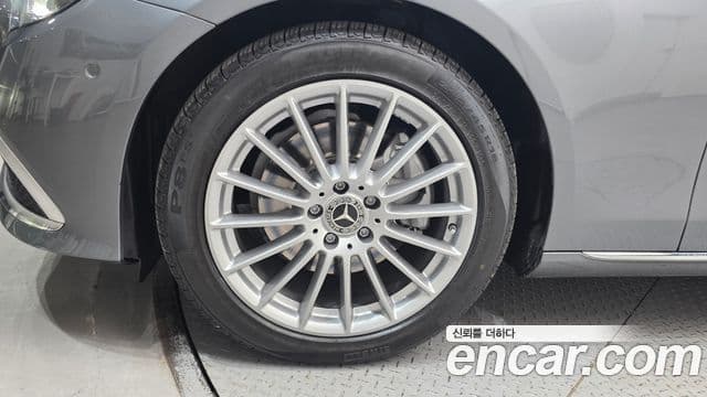 Mercedes-Benz E-Class 2021 — Şəkil 5/20