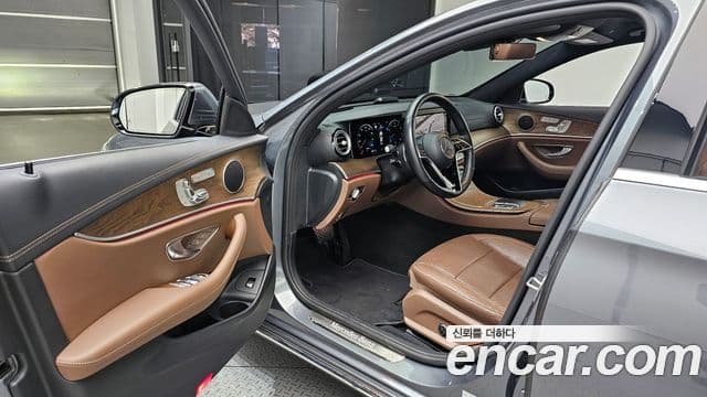 Mercedes-Benz E-Class 2021 — Şəkil 11/20