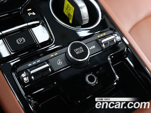 Kia K5 2025 — Şəkil 8/20