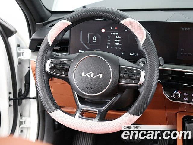 Kia K5 2025 — Şəkil 15/20