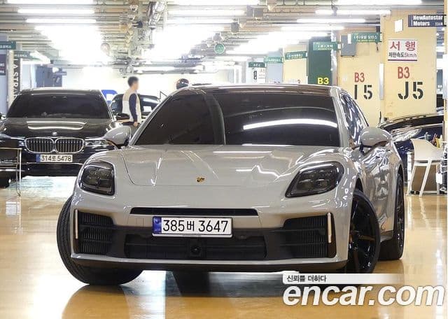 Porsche Panamera 2025 — Photo 19/20
