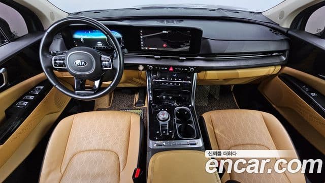 Kia Carnival 2020 — фото 7 из 20