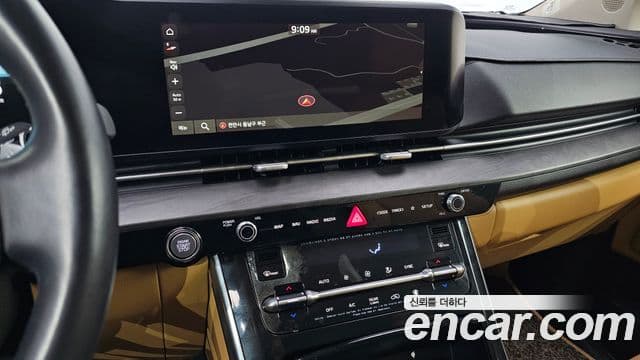 Kia Carnival 2020 — фото 16 из 20