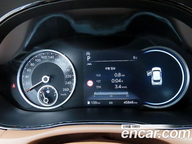 Genesis GV70 2022 — ფოტო 8/20