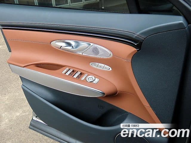 Genesis GV70 2022 — ფოტო 11/20