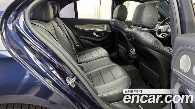 Mercedes-Benz E-Class 2019 — Şəkil 12/20