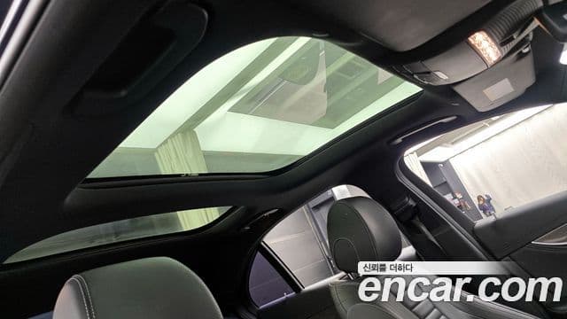 Mercedes-Benz E-Class 2019 — Şəkil 17/20