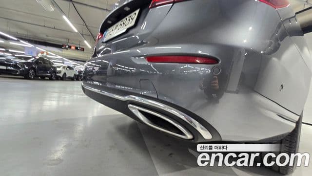 Mercedes-Benz E-Class 2021 — Şəkil 11/20