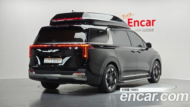 Kia Carnival 2024 — Şəkil 2/20