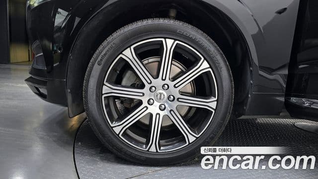Volvo XC60 2019 — фото 5 из 20