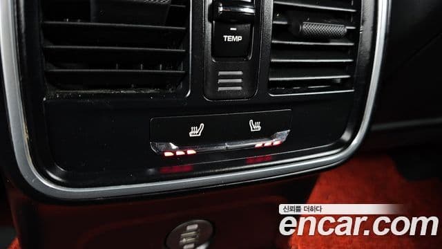 Porsche Macan 2019 — Şəkil 19/20