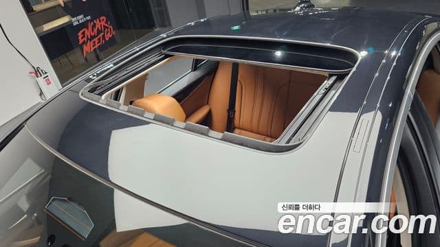 BMW 5 Series 2021 — ფოტო 19/20