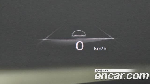 Genesis GV70 2021 — ფოტო 16/20