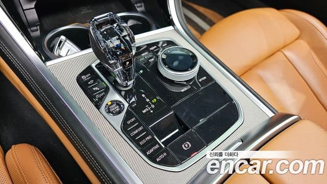 BMW 8 Series 2020 — Şəkil 9/20