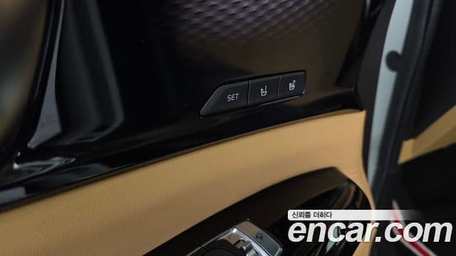 Kia Carnival 2021 — Şəkil 17/20