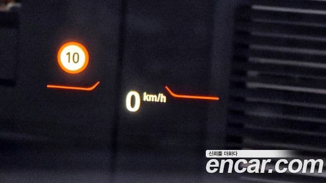 BMW 1 Series 2023 — Фото 19/20
